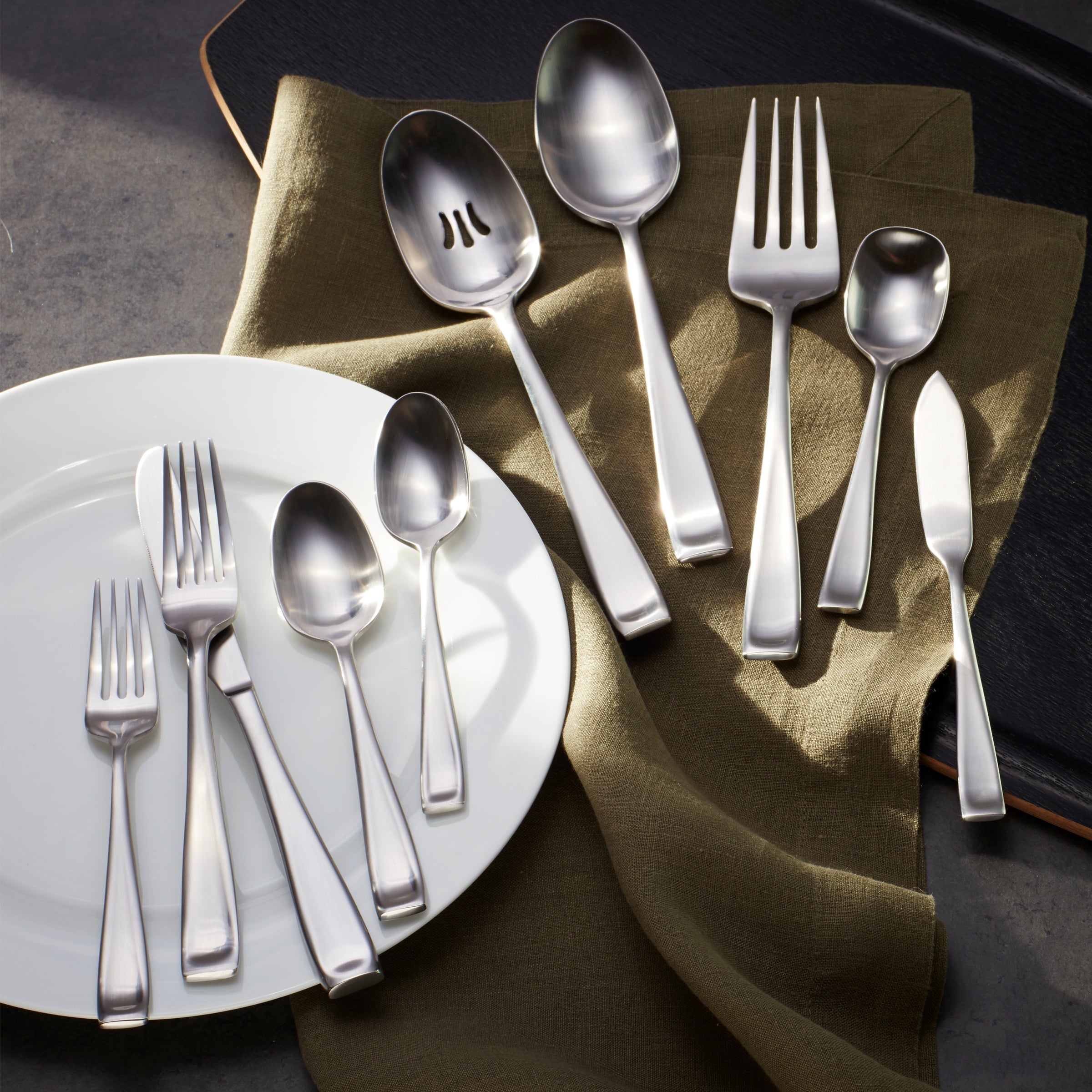 Moda Satin 65-Piece Flatware Set - Image 3