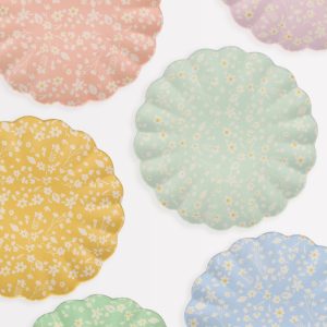 Alternative view of Floral Assorted Bamboo Large Plates. Set of 6