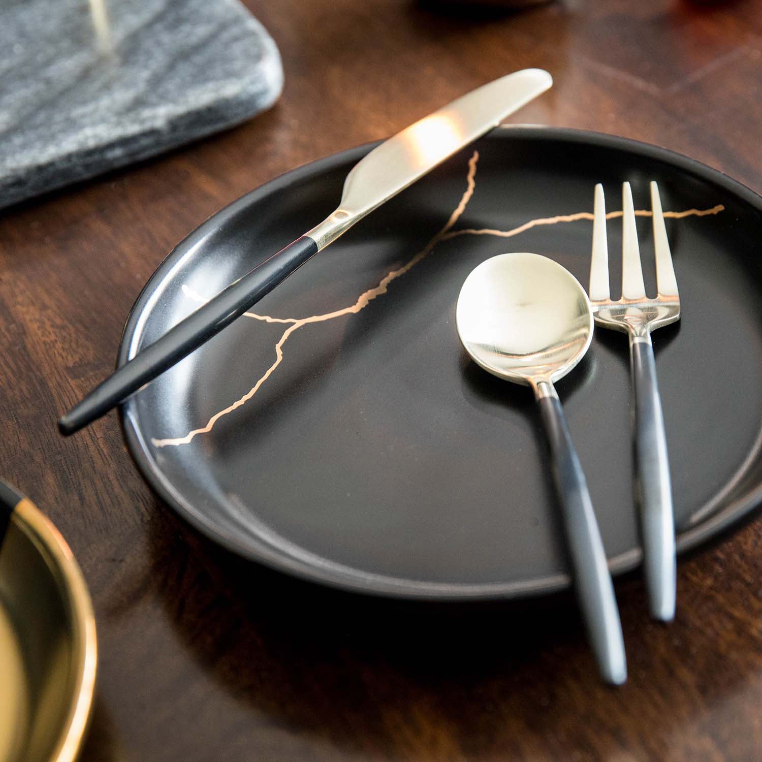Gaze Black Champagne Satin Spreaders. Set of 4 - Image 2