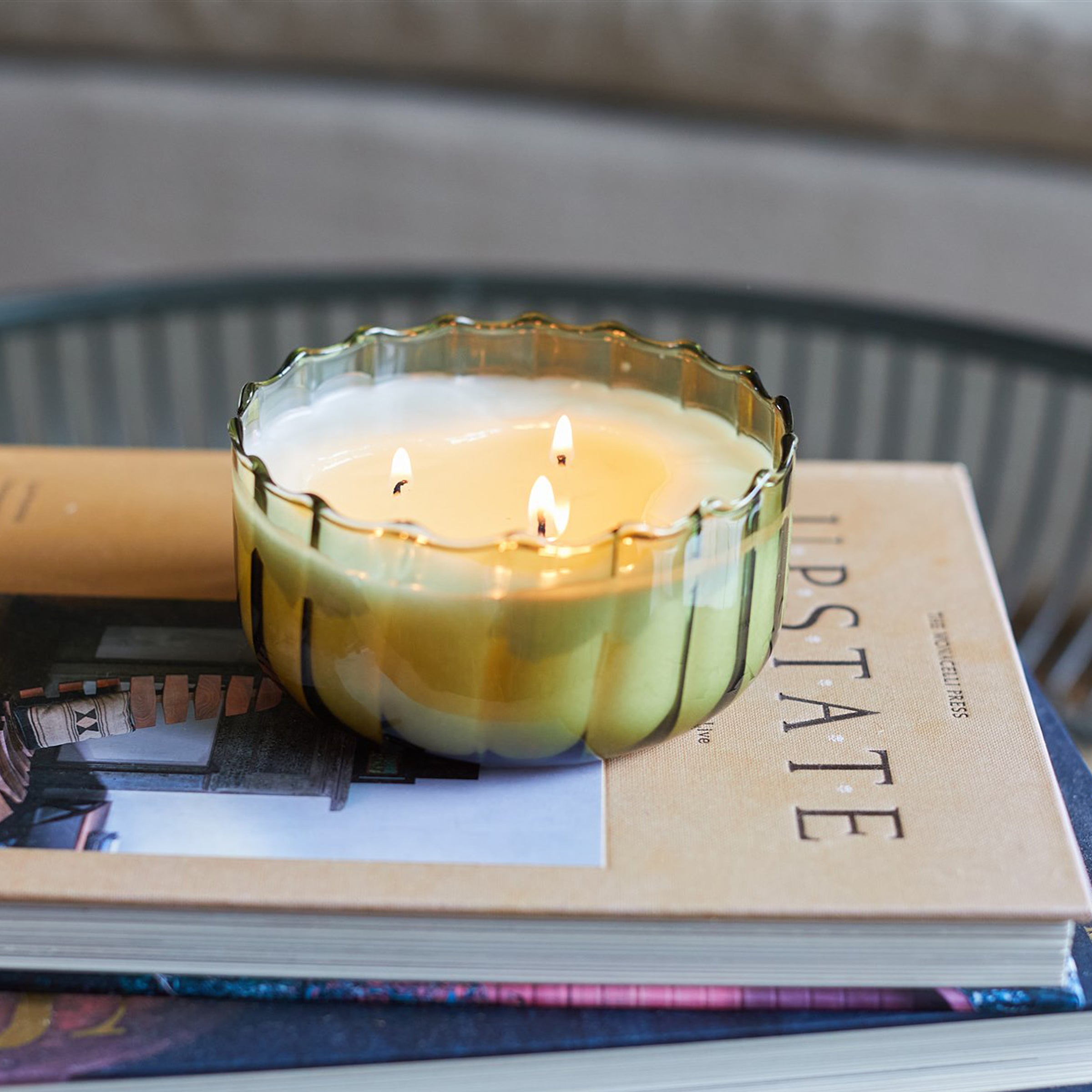 Ripple Secret Garden 12oz Candle - Image 2