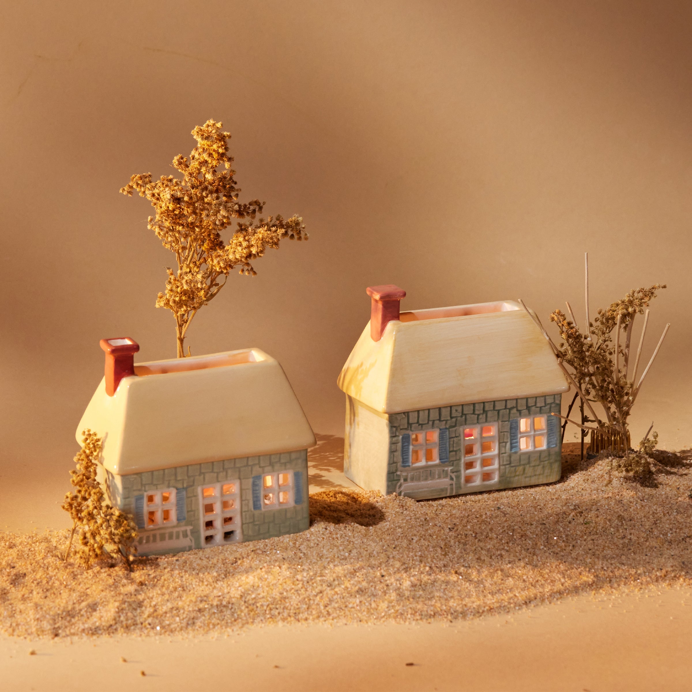 English Cottage Incense House - Image 3