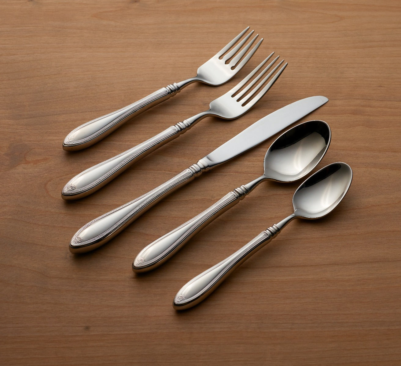Sheraton 5-Piece Place Setting - Image 2